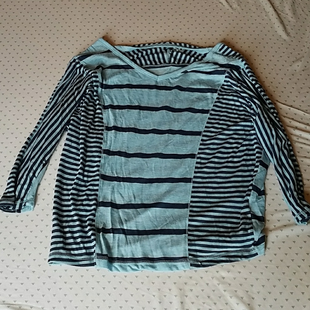 Blue 3/4 Sleeved Top