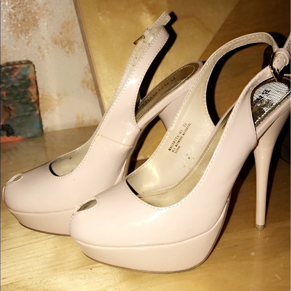 Nude Bamboo heels