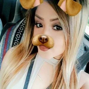 Meet your Posher, Daniela