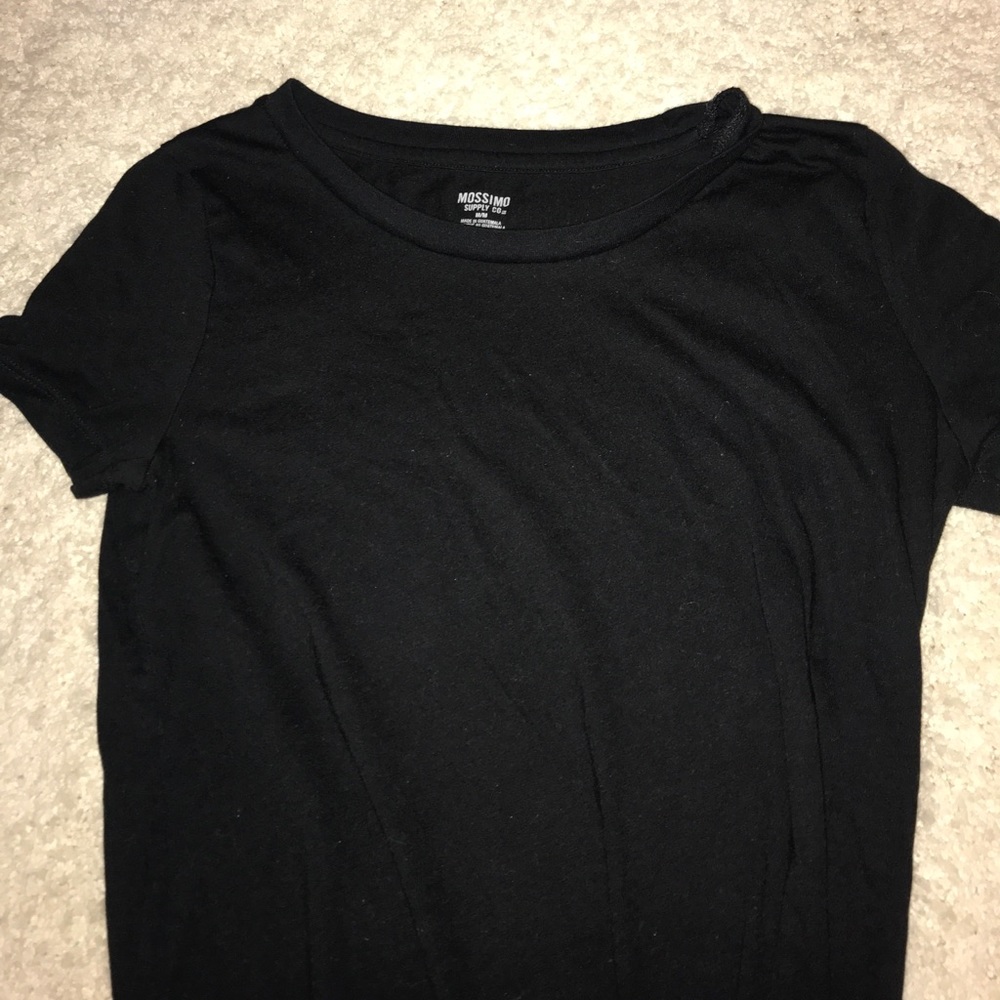 black tee