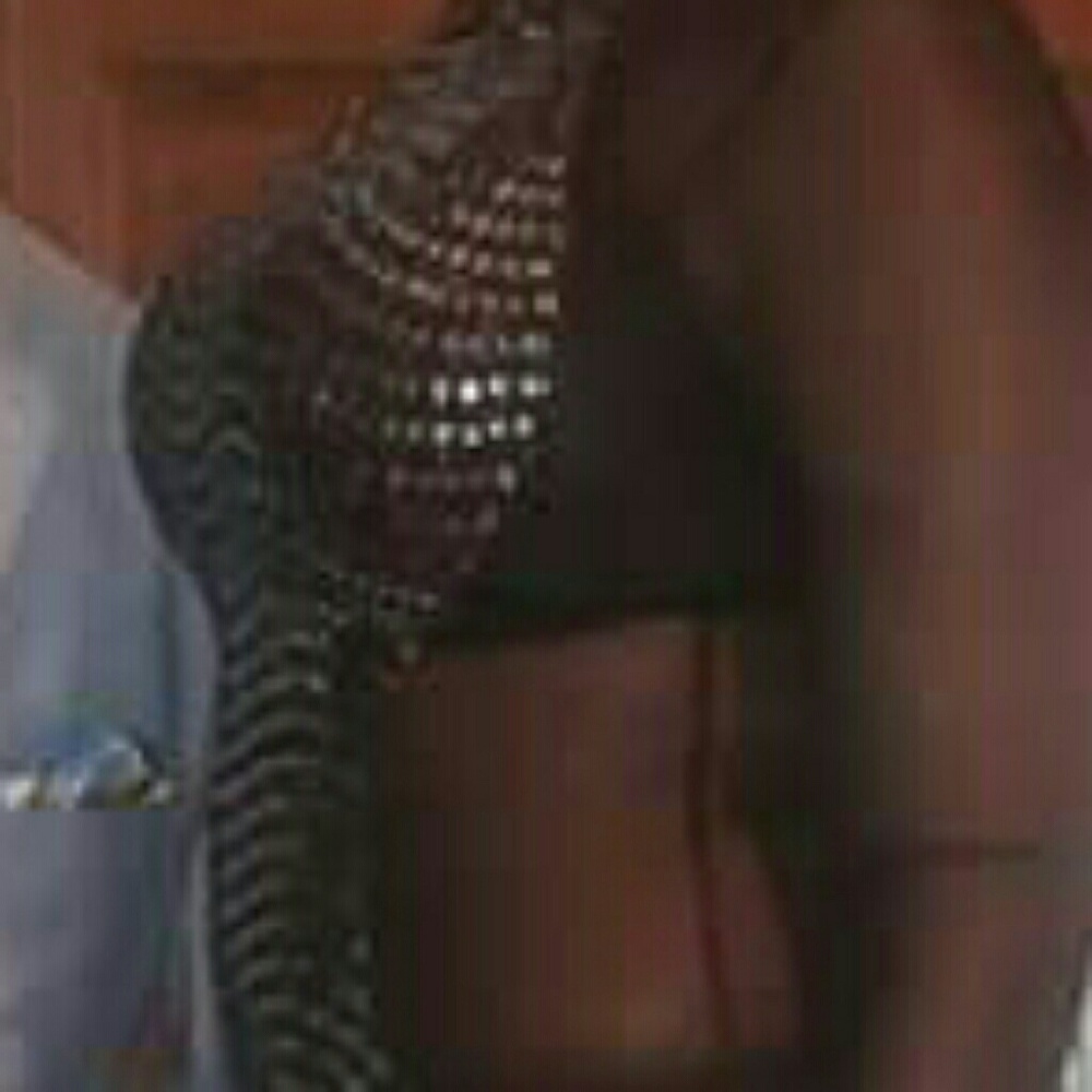 Semi/formal gown - Picture 3 of 8