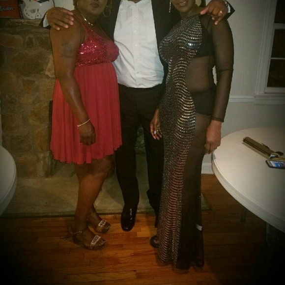 Semi/formal gown - Picture 6 of 8