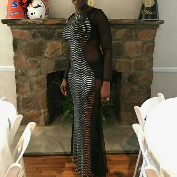 Semi/formal gown - Picture 7 of 8