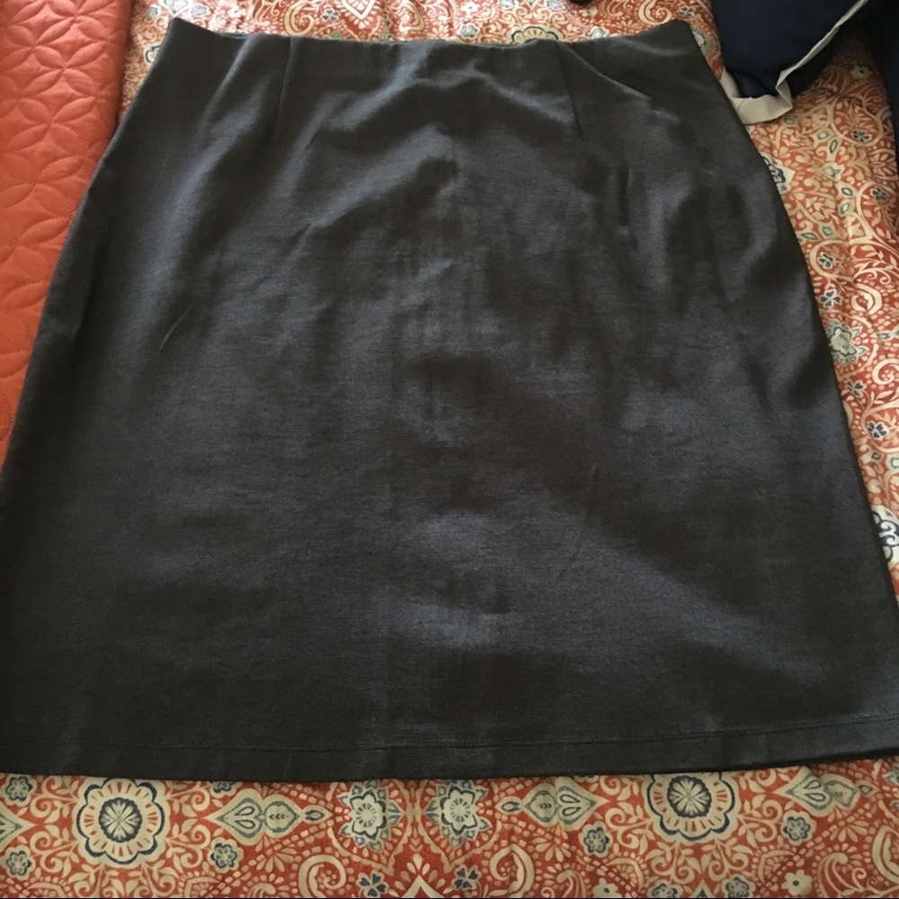New Grey pencil skirt