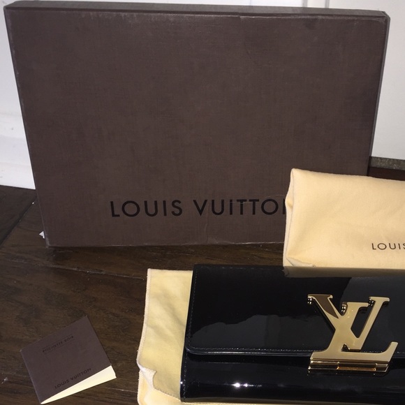 Louis Vuitton Clutch - Picture 4 of 8