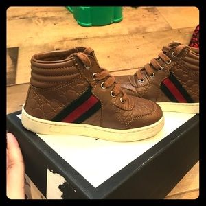 Gucci kid shoes
