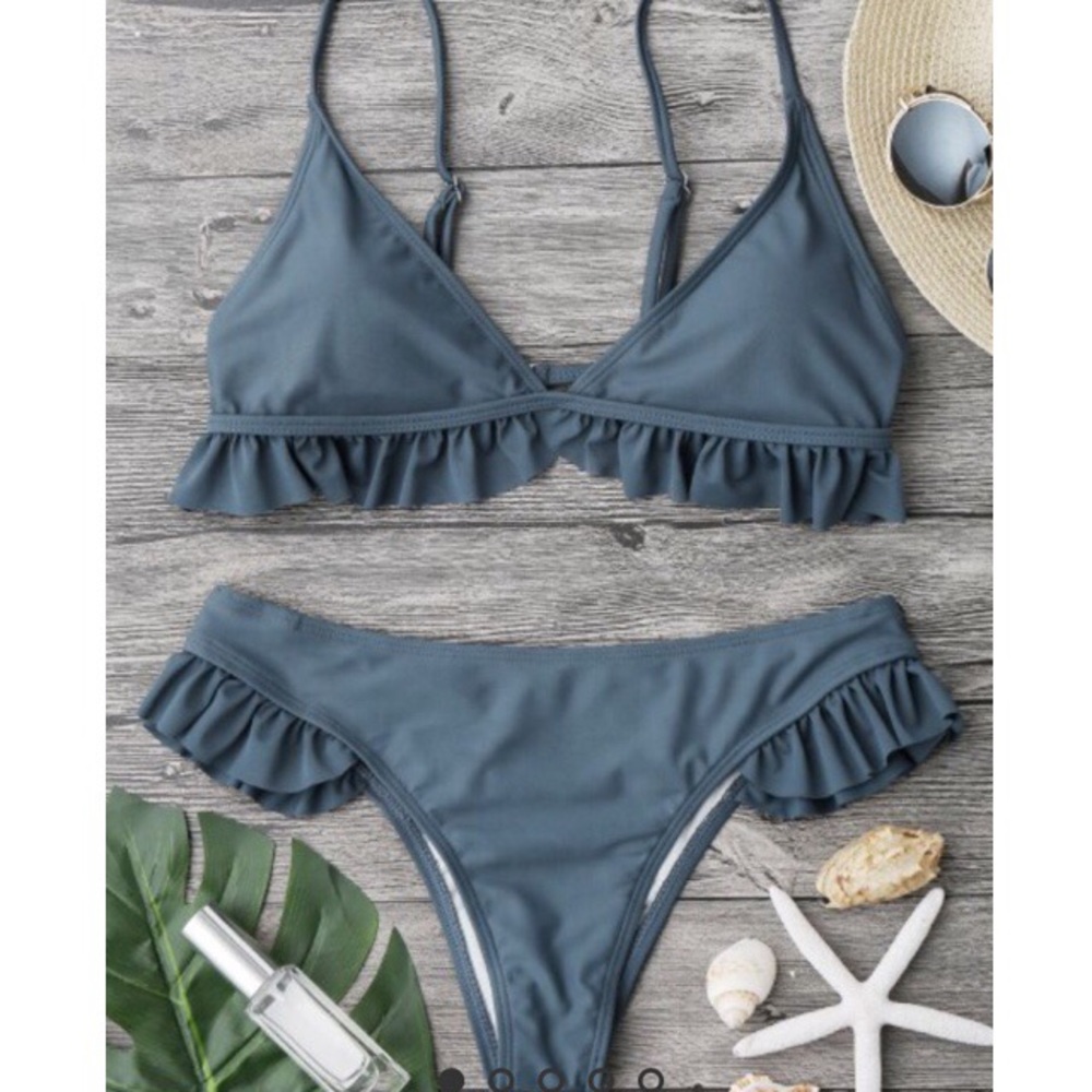 ❗️SOLD❗️ruffle dark blue/charcoal bikini!!