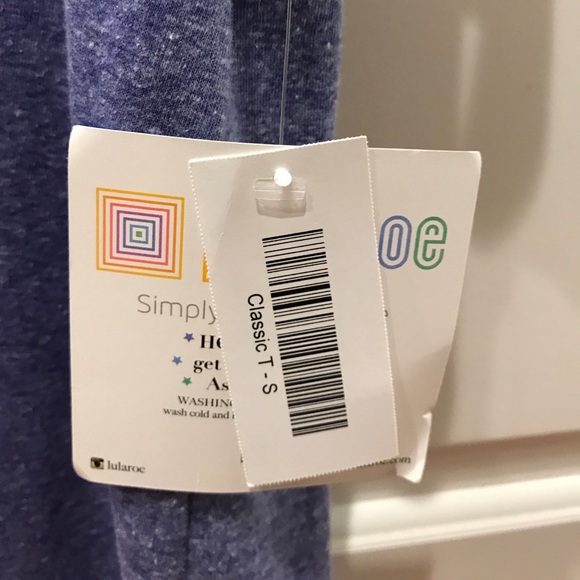 LuLaRoe Classic T - Picture 2 of 2