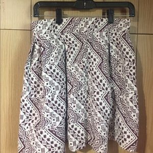 NEVER WORN Pattern skater skirt