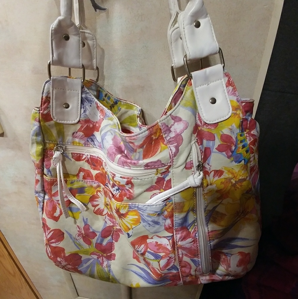 Bueno Floral Handbag-HOLD for Tara