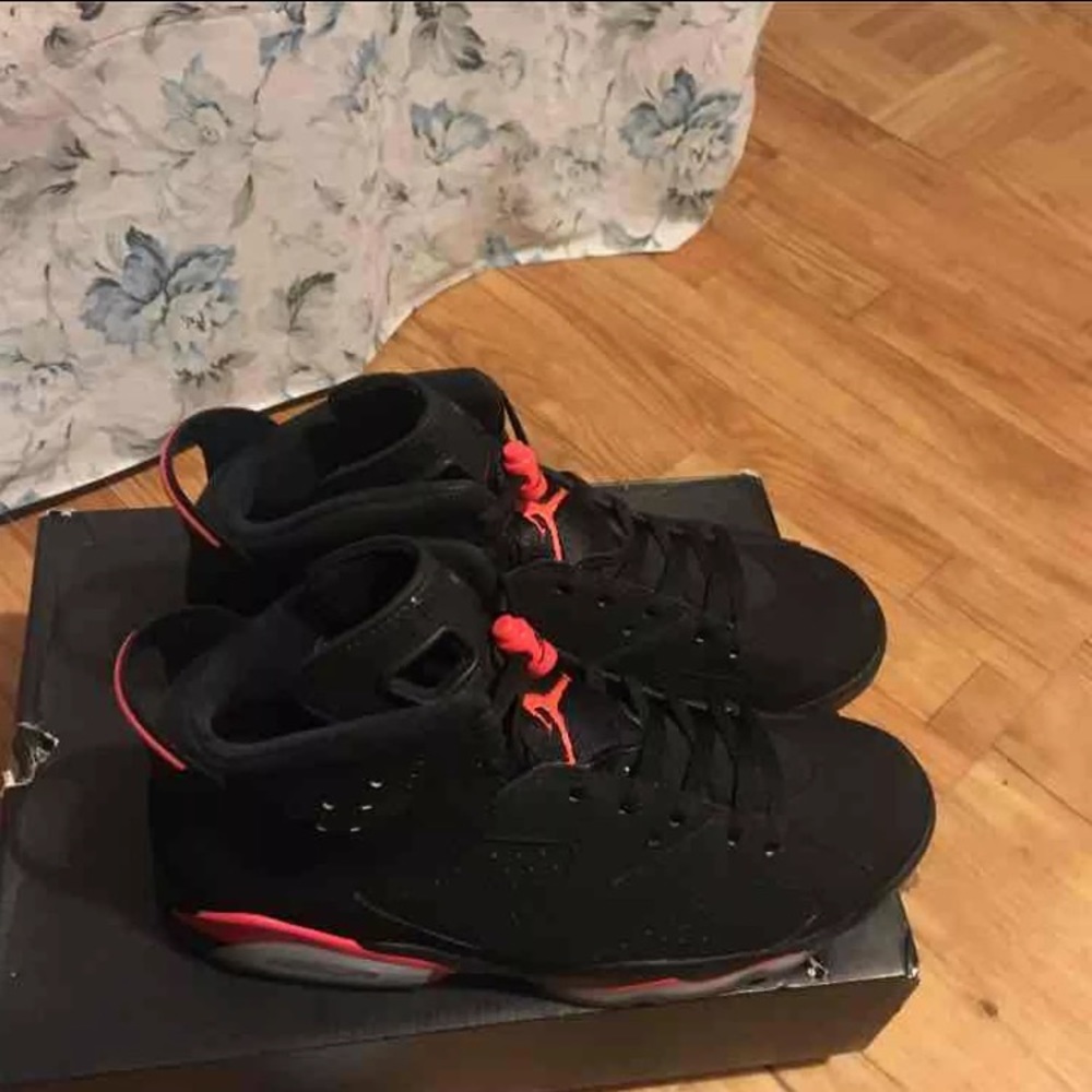 Air Jordan retro 6 black infrared
