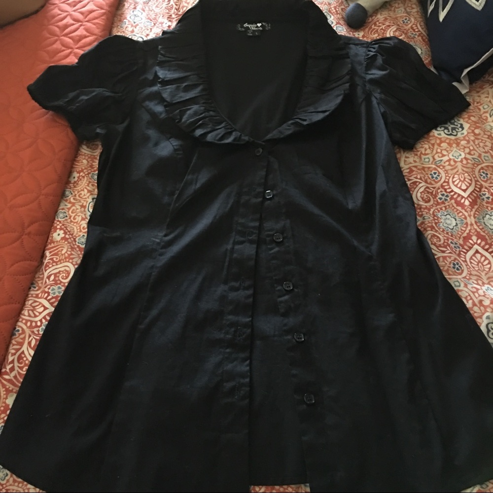 Black short sleeve blouse