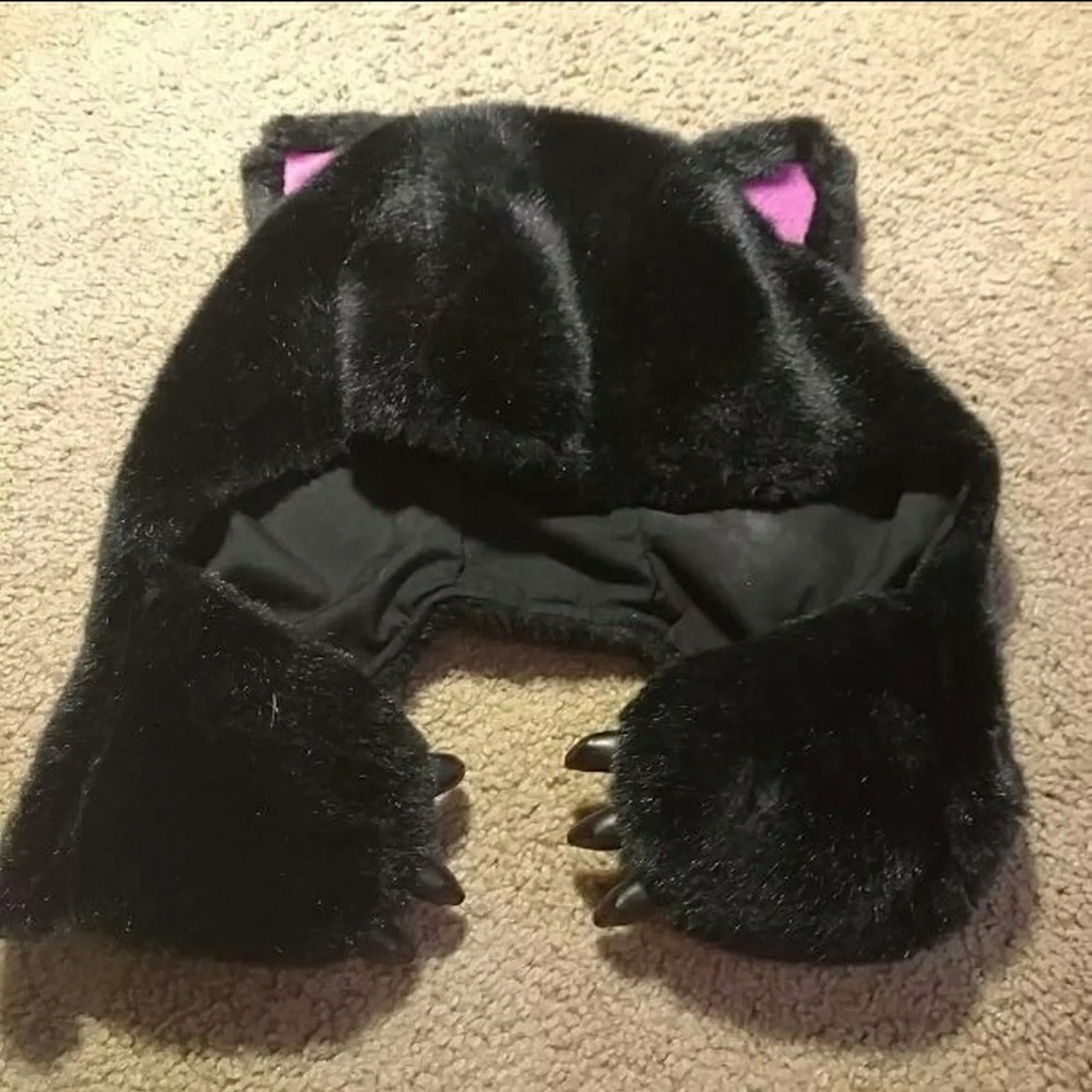 Black cat hat