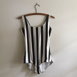 black and white vertical stripe one-piece swimsuit