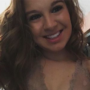 Meet your Posher, Avery