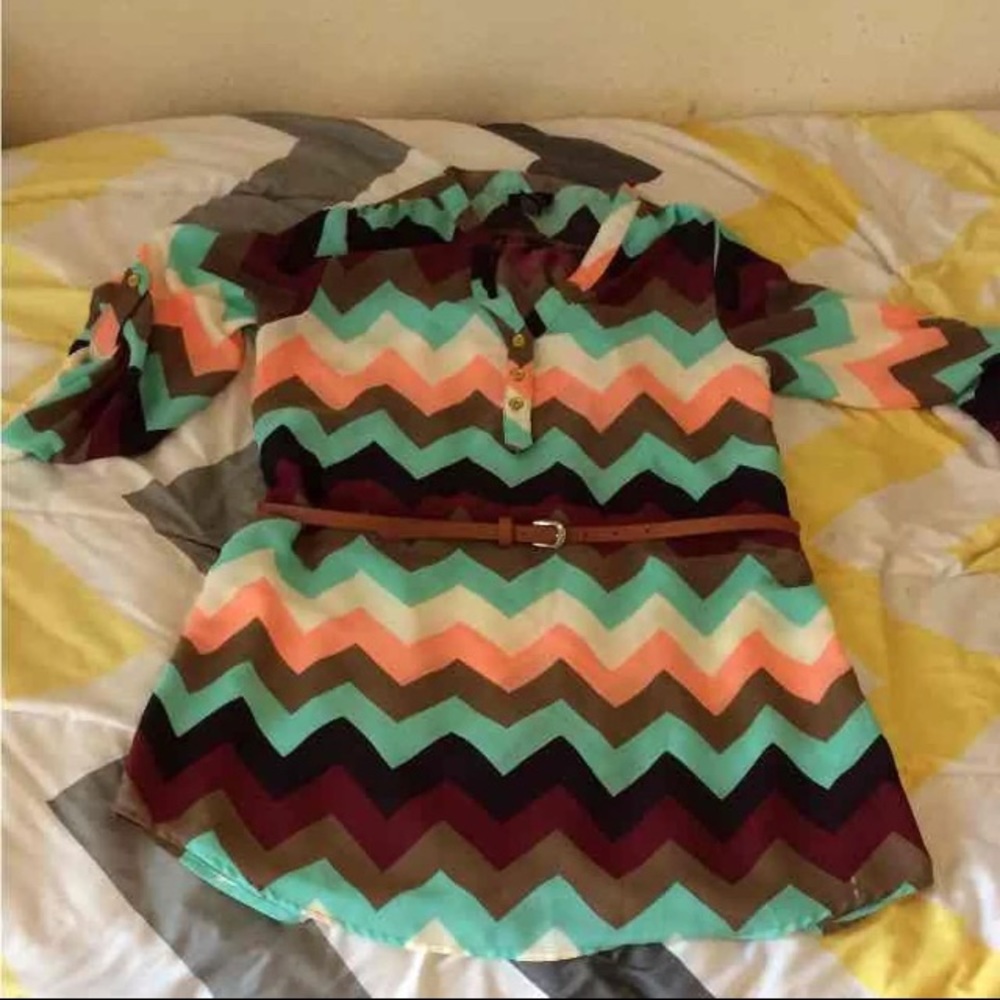 Rue 21 small dress shirt