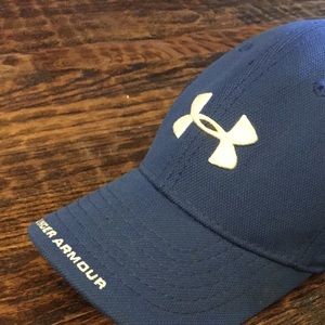 Blue under armour athletic men's hat