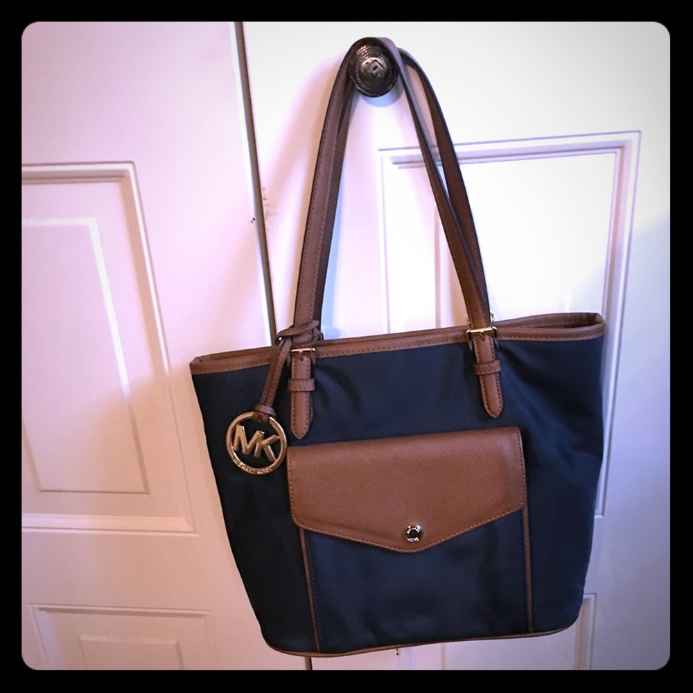 ⭐️PRICE FIRM⭐️Michael Kors jet set tote