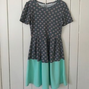 LulaRoe Amelia size medium dress