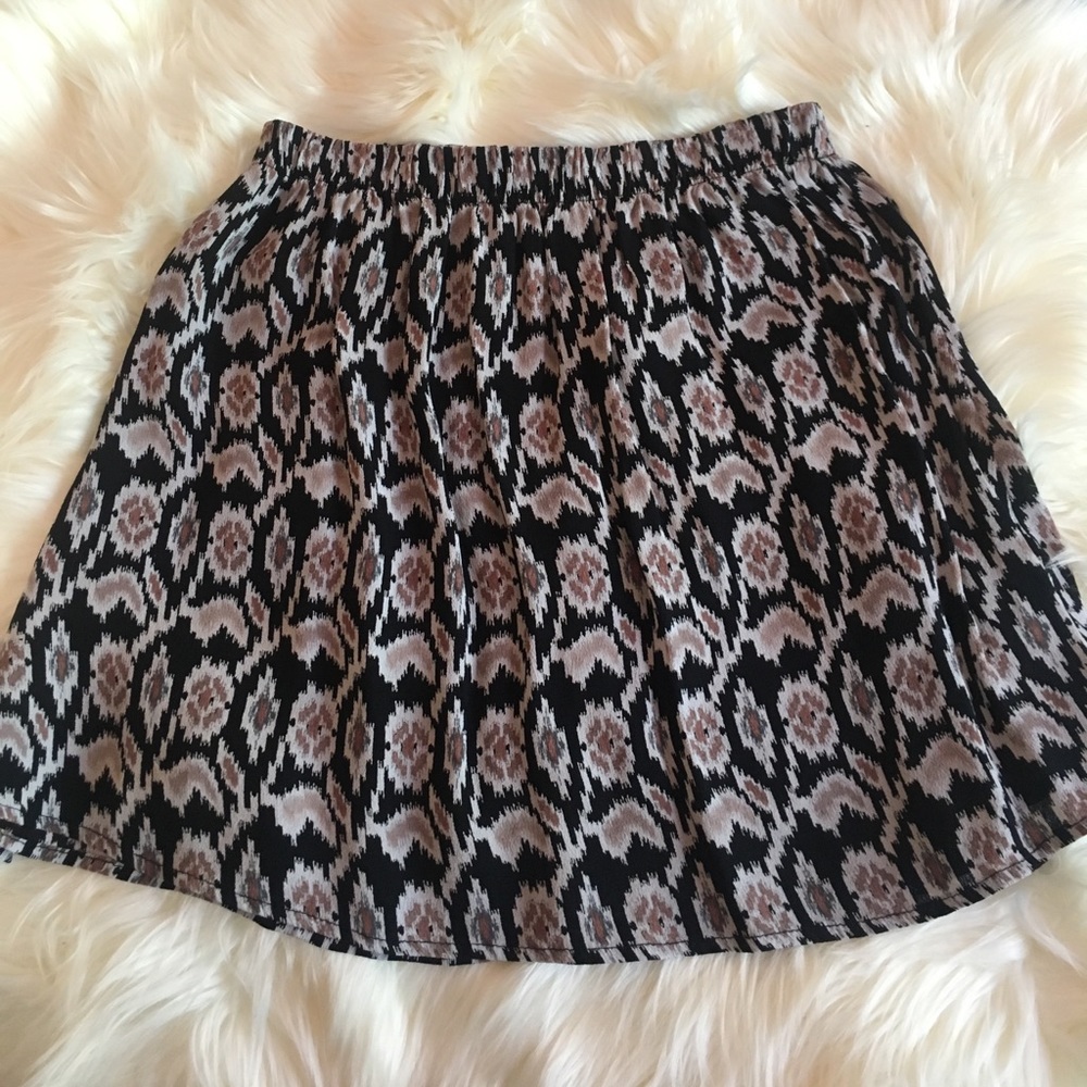 Brandy Melville Print Skirt