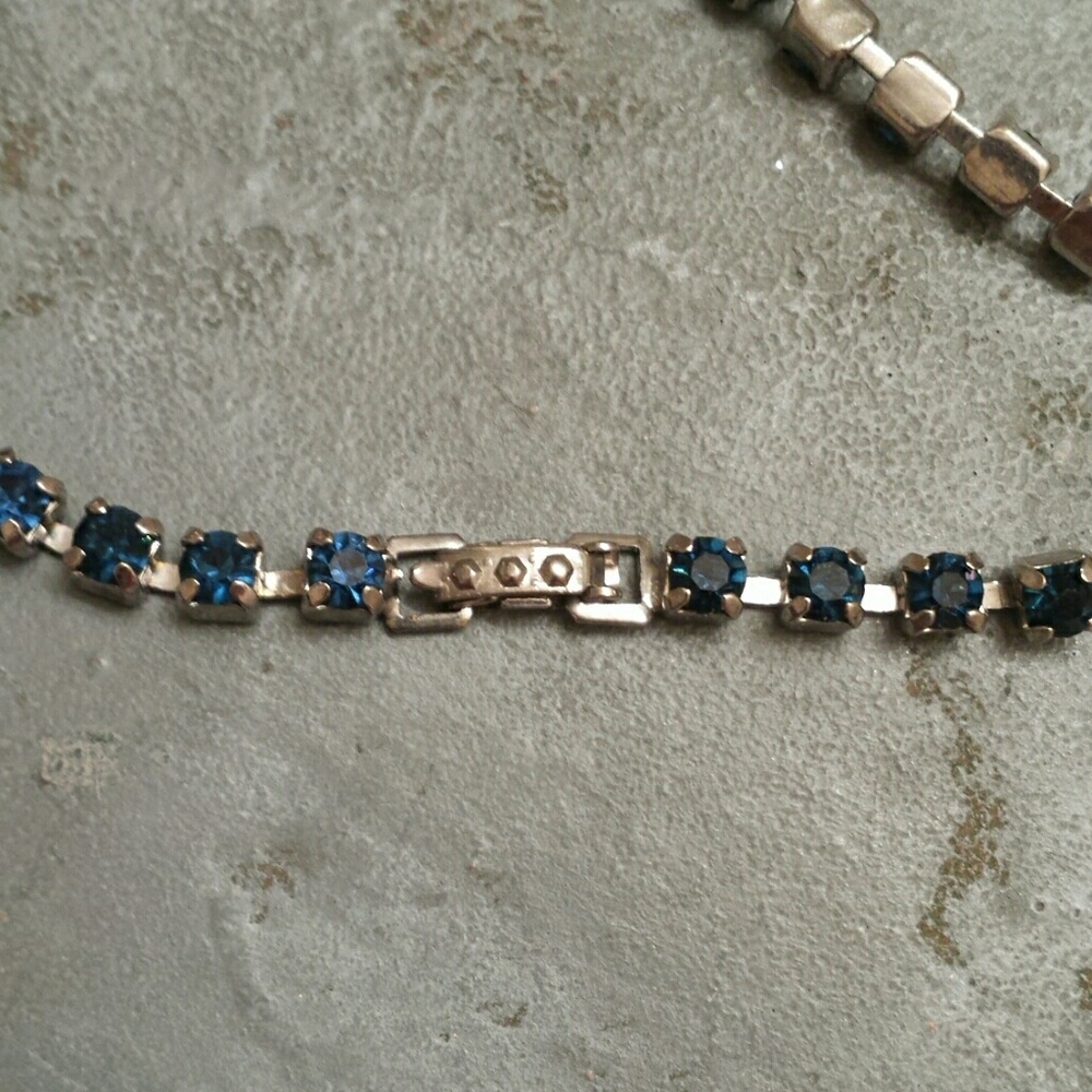 🐦 Vintage Rhinestone Necklace - Picture 4 of 4