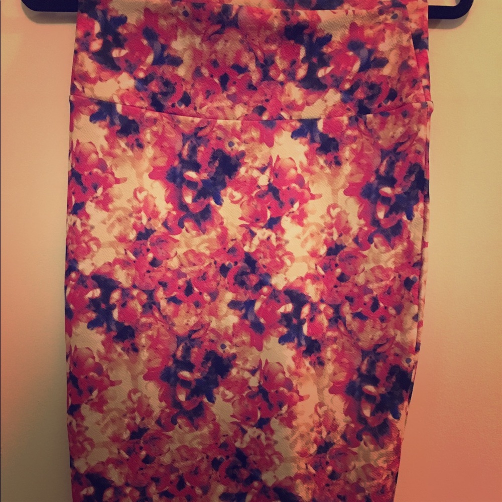 LuLaroe Floral Watercolor Cassie