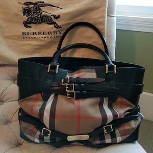 BURBERRY House Check Calfskin Medium Lynher Tote