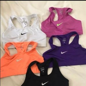 Nikes sports bra
