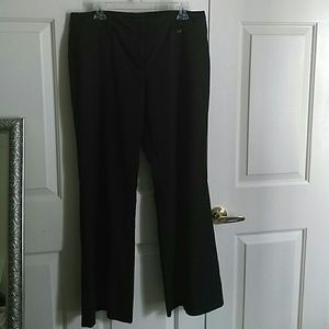 🎉🎉 $5 NY& Co. Pants!