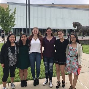 Meet your Posher, Kayla