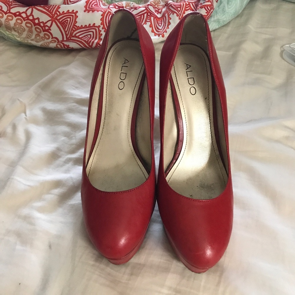 Red classic pumps