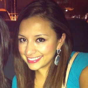 Meet your Posher, Vanessa