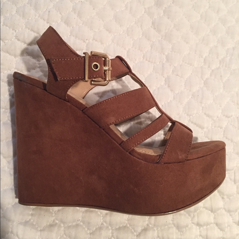 NEVER WORN Suede Wedges