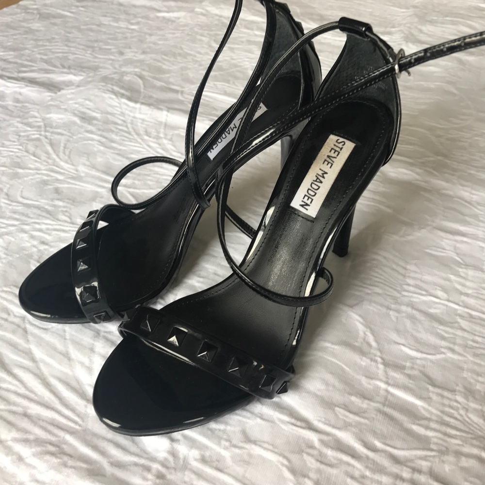 Black strap Steve Madden heels with black studs - Picture 2 of 4