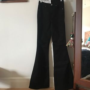 BDG Morrison High Rise Flare Jeans❤️️