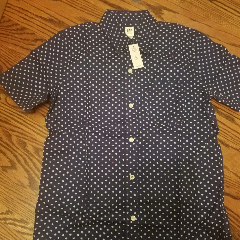 New Gap boys shirt