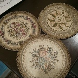 Table accents....bundle for Happystar71, don't buy