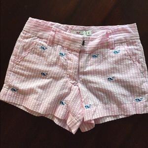 Vineyard Vine girls pink stripe shorts