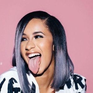 Meet your Posher, Mia