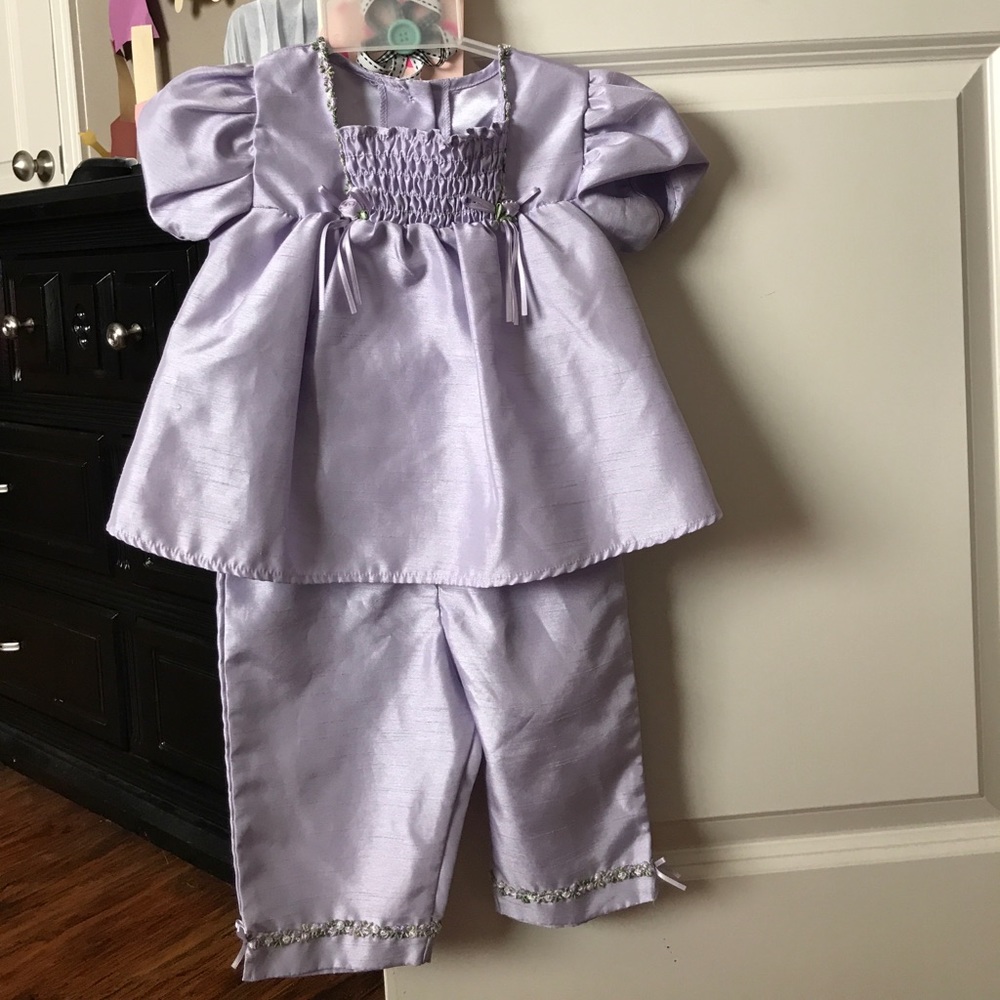 Toddler girl's size 24M