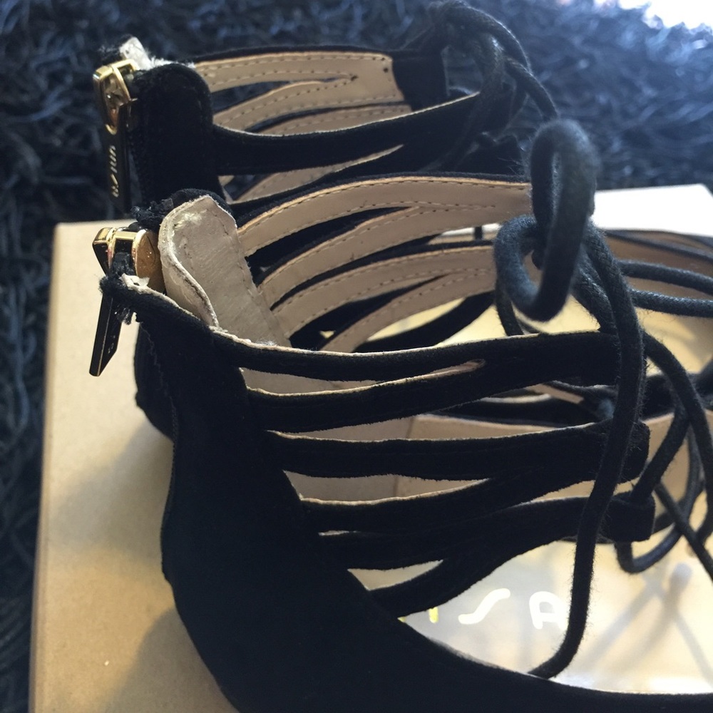 NEW Unisa Liannaa Black Flat Leather Size:7.5 - Picture 5 of 8