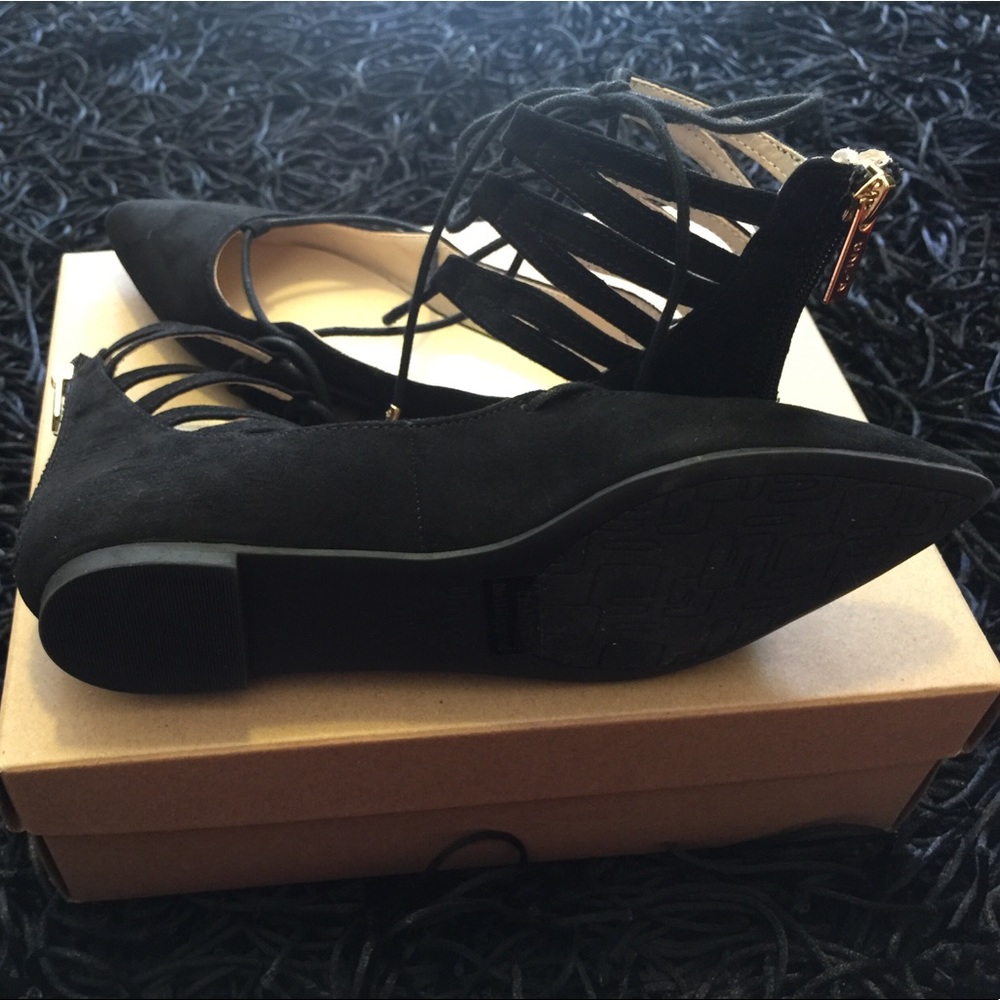 NEW Unisa Liannaa Black Flat Leather Size:7.5 - Picture 8 of 8