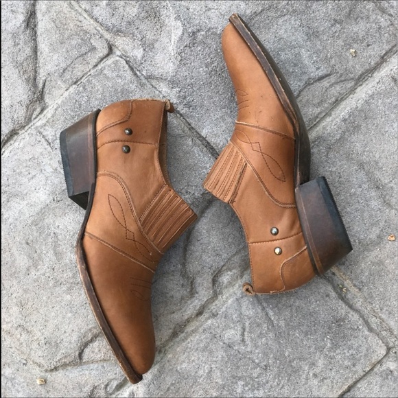 NIB Hand Finished Leather Tan Western Ankle Bootie - Picture 2 of 6