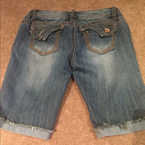 Jean Shorts - Picture 2 of 3