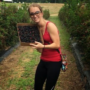 Meet your Posher, Carly