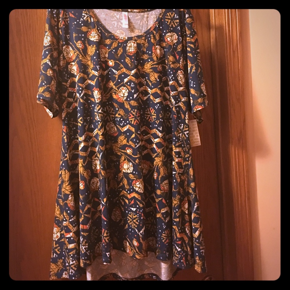 BNWT 3xl LuLaRoe Perfect T-Shirt