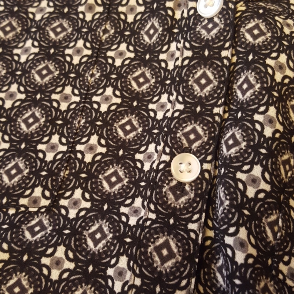 Express button down - Picture 2 of 4