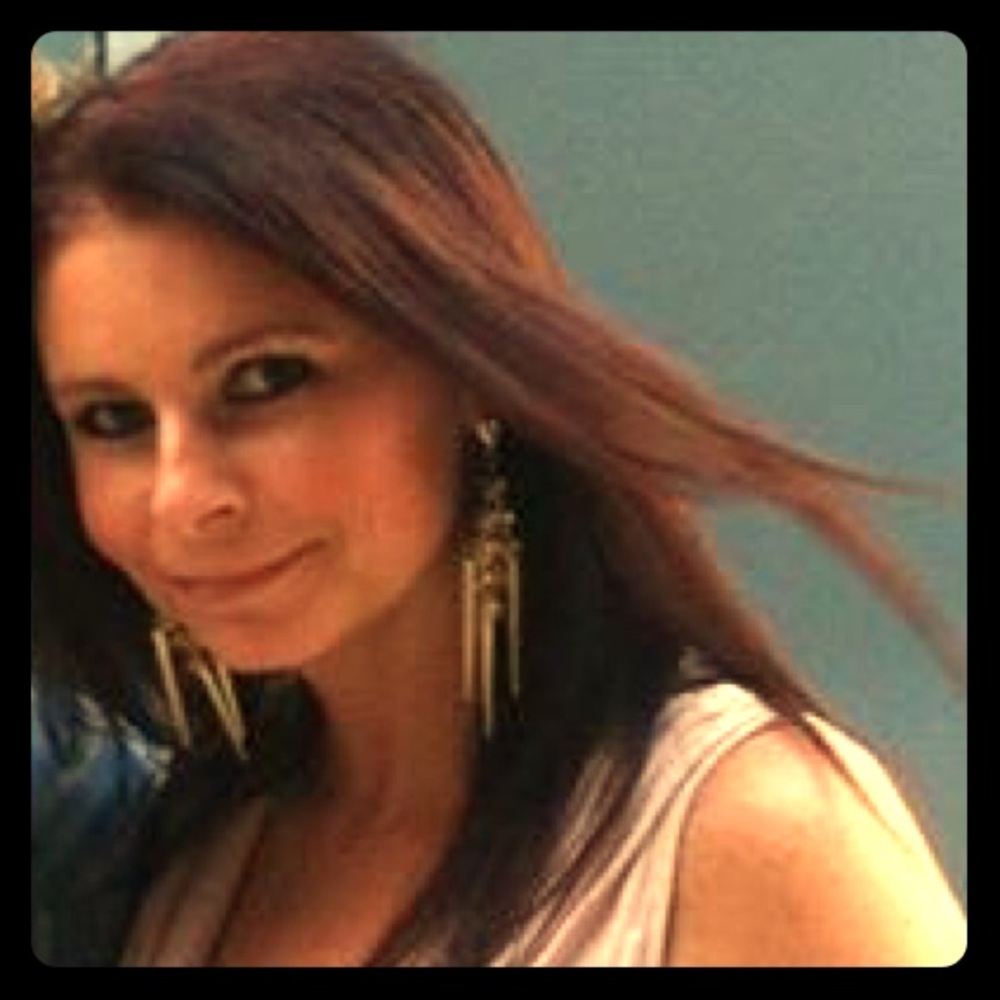 Meet your Posher, Teresa