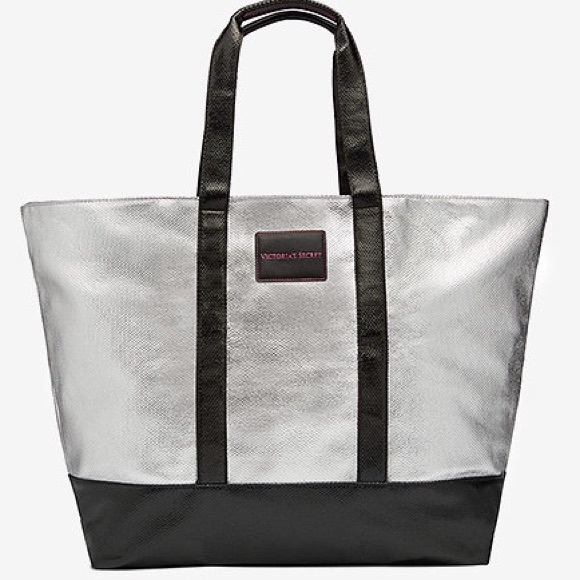 Victoria Secrets Weekend Bag - Picture 1 of 1