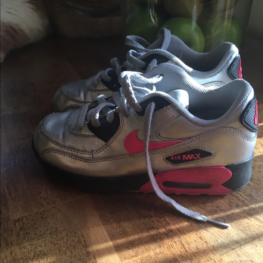 Youth girls Nike air max sneakers